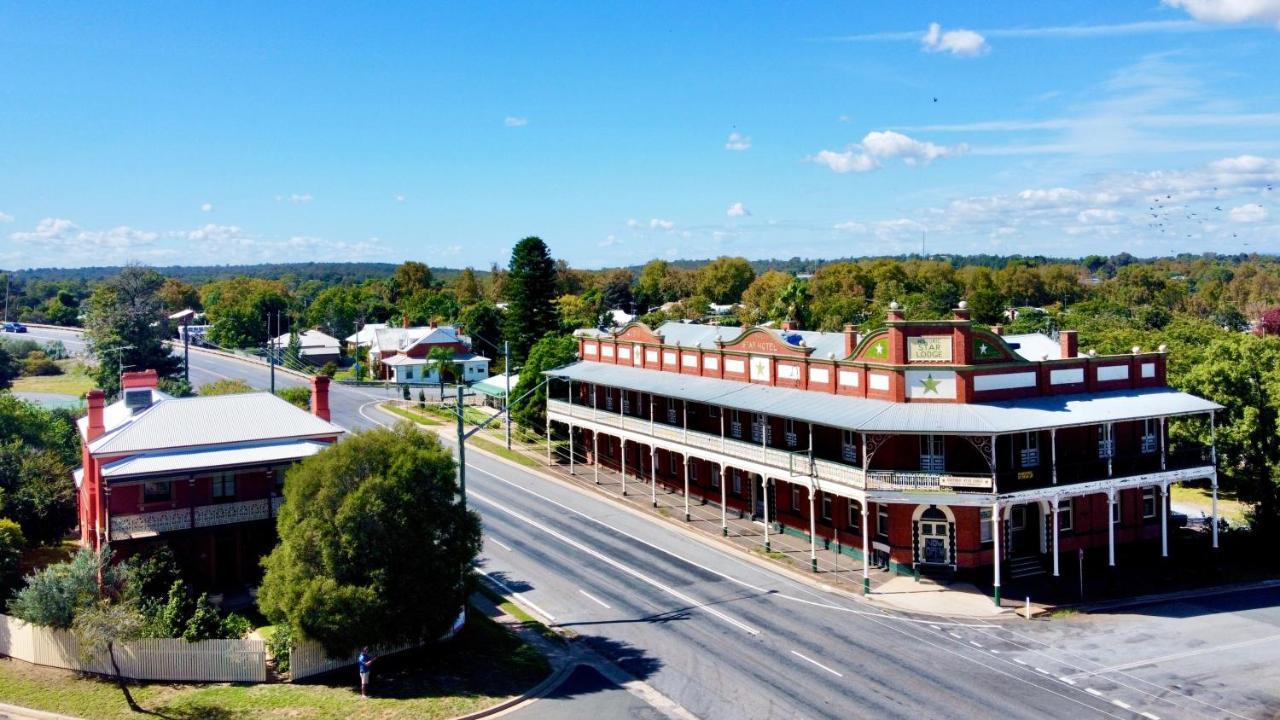 Historic Star Lodge And Station Masters House Narrandera Eksteriør bilde
