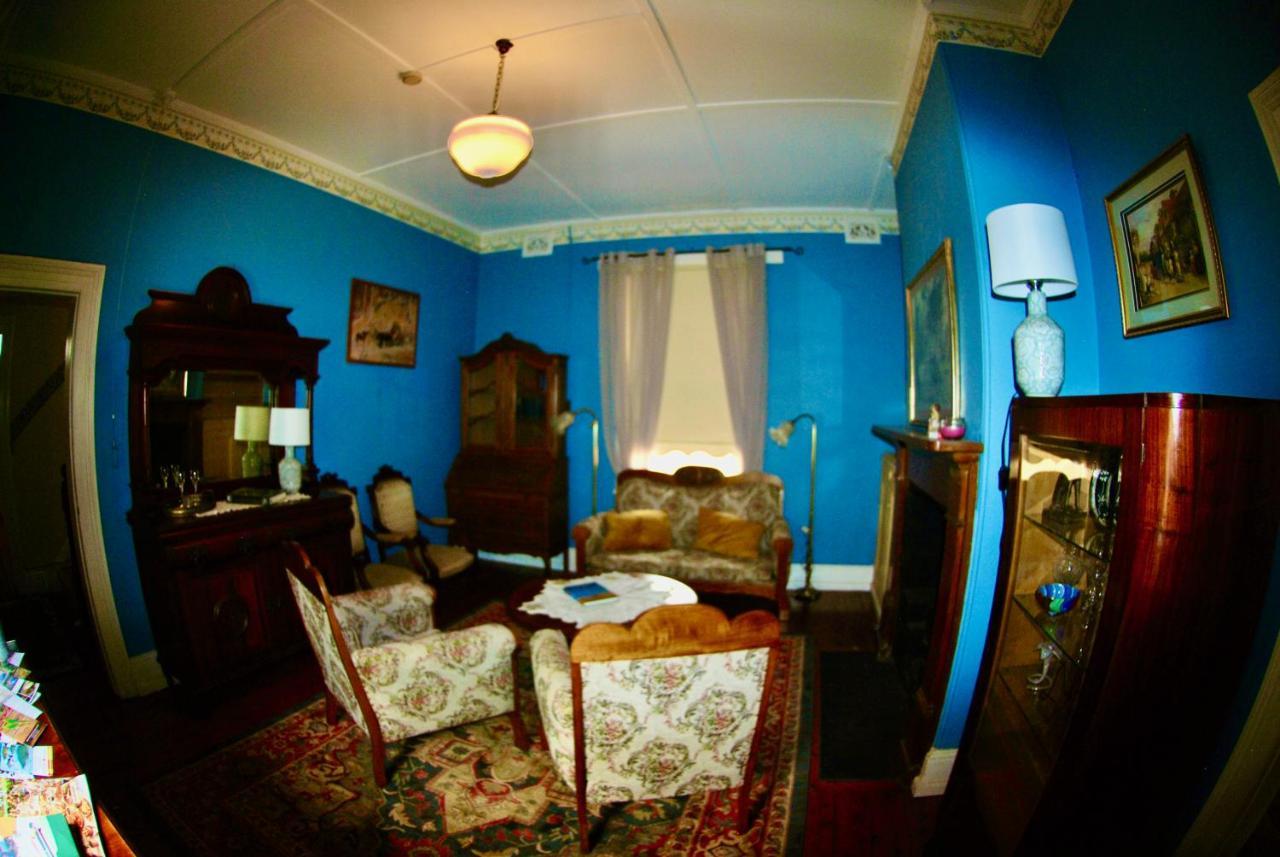 Historic Star Lodge And Station Masters House Narrandera Eksteriør bilde