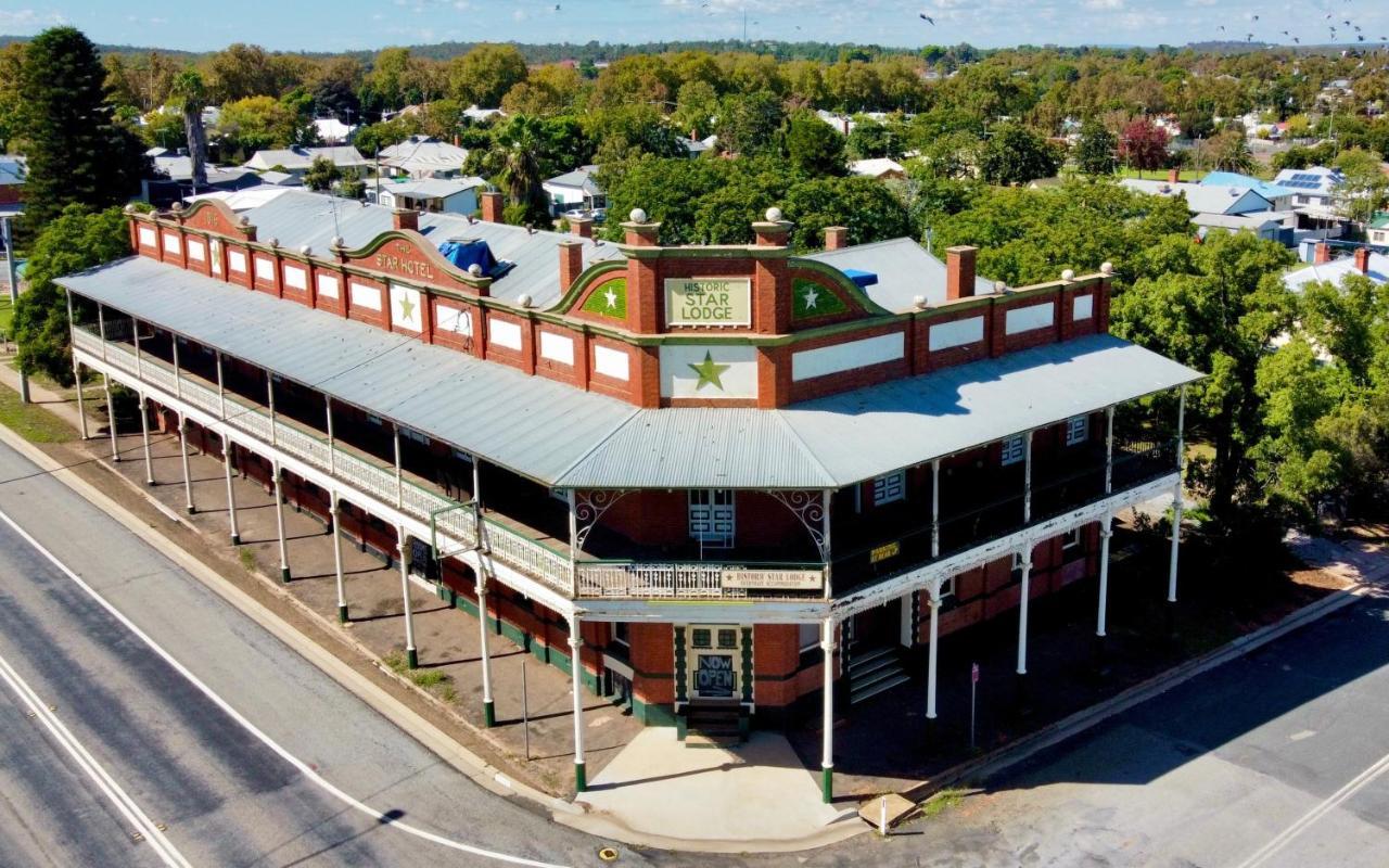 Historic Star Lodge And Station Masters House Narrandera Eksteriør bilde