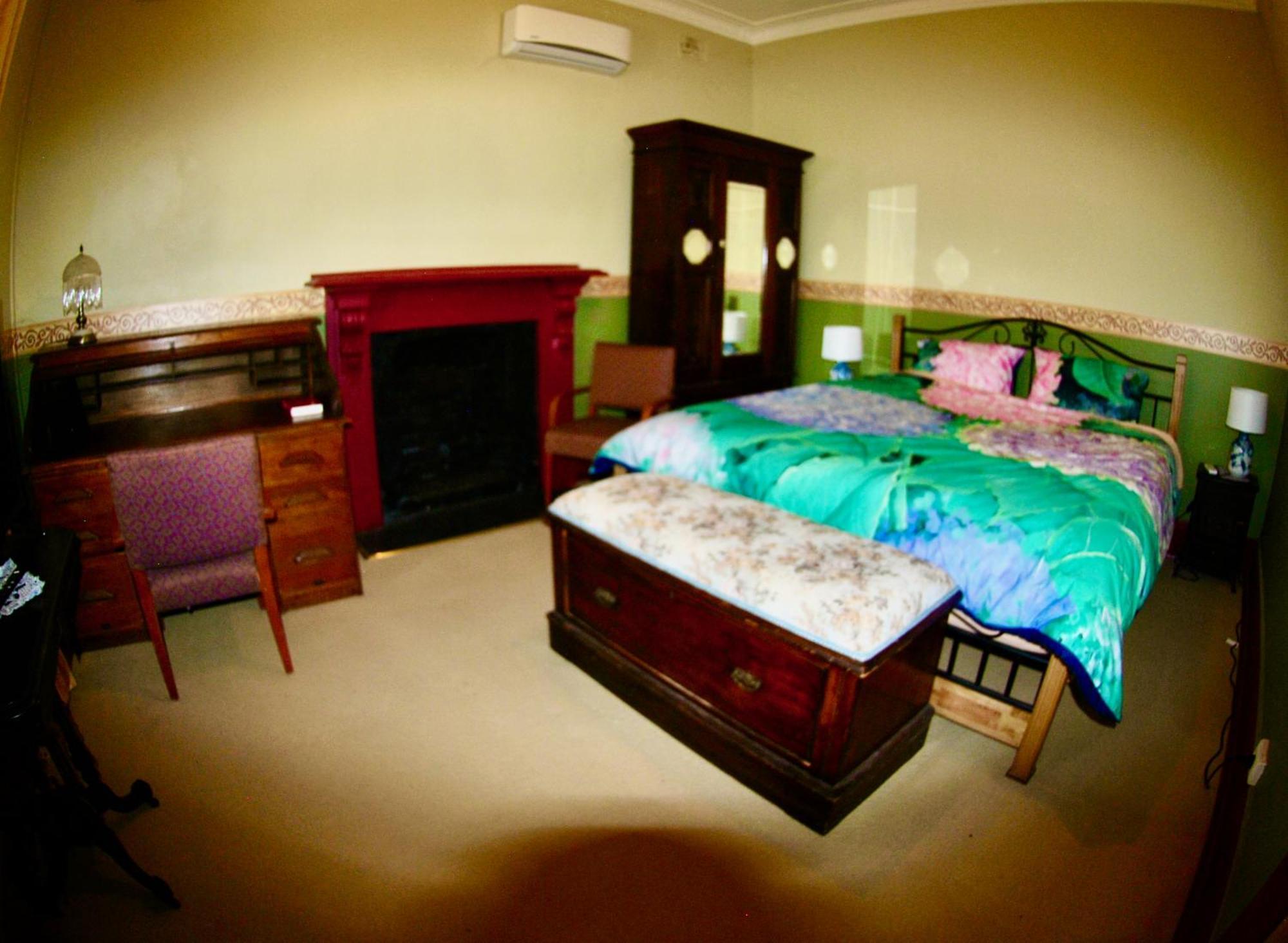 Historic Star Lodge And Station Masters House Narrandera Eksteriør bilde