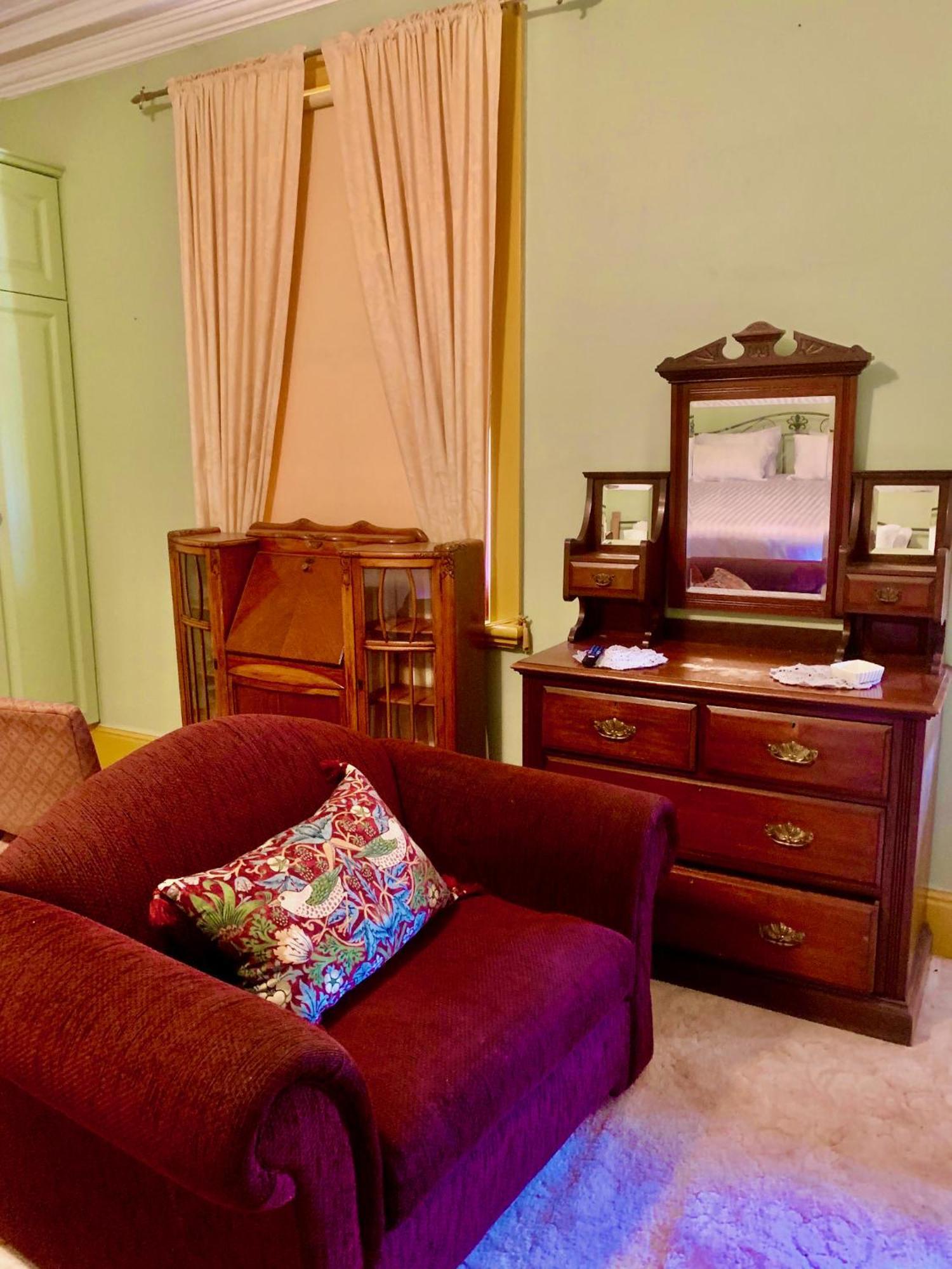 Historic Star Lodge And Station Masters House Narrandera Rom bilde