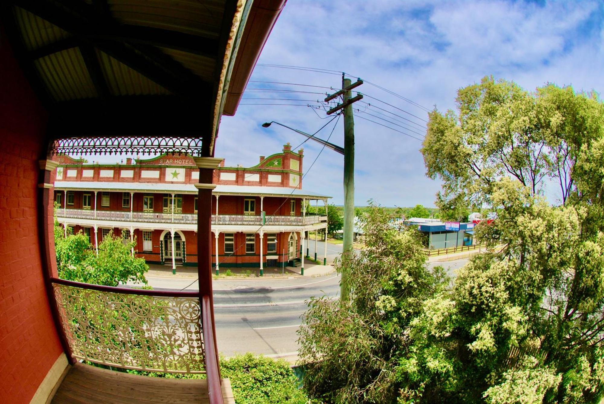 Historic Star Lodge And Station Masters House Narrandera Rom bilde